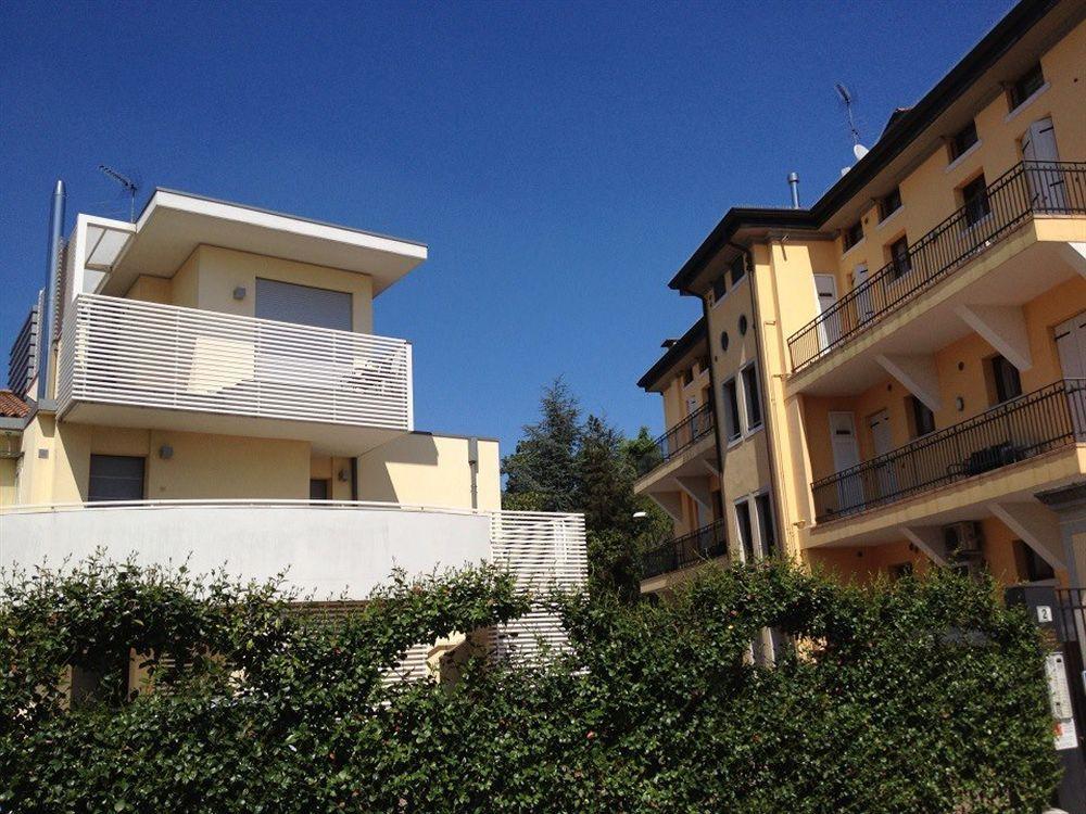 Palazzo Brando - Living Apartments トレヴィーゾ エクステリア 写真