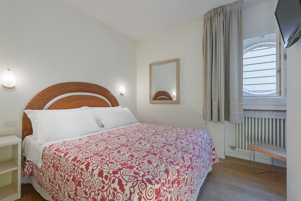 Palazzo Brando - Living Apartments トレヴィーゾ 部屋 写真
