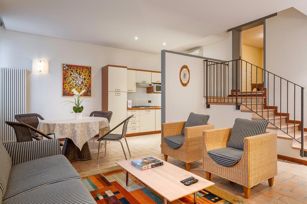 Palazzo Brando - Living Apartments トレヴィーゾ 部屋 写真