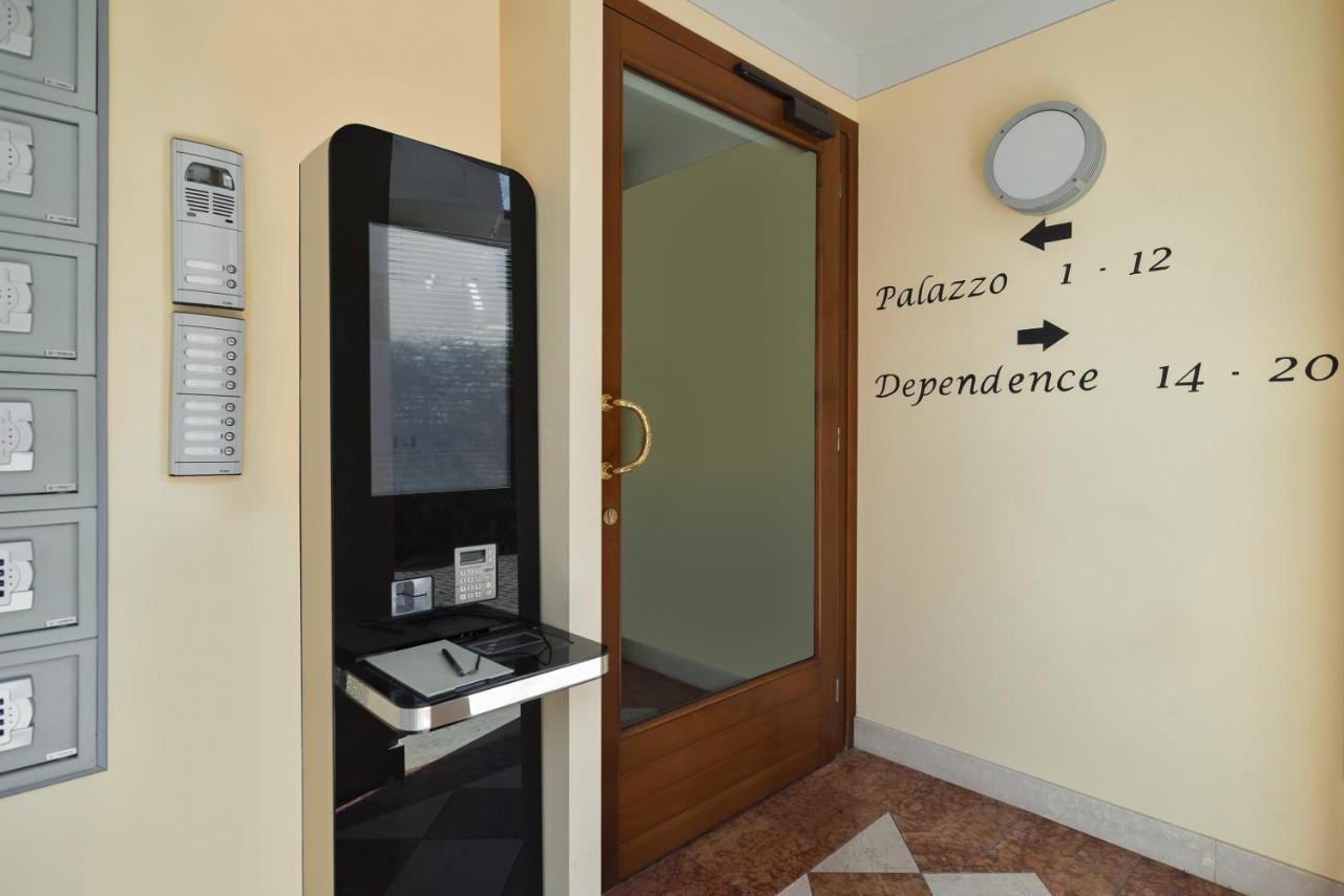 Palazzo Brando - Living Apartments トレヴィーゾ エクステリア 写真