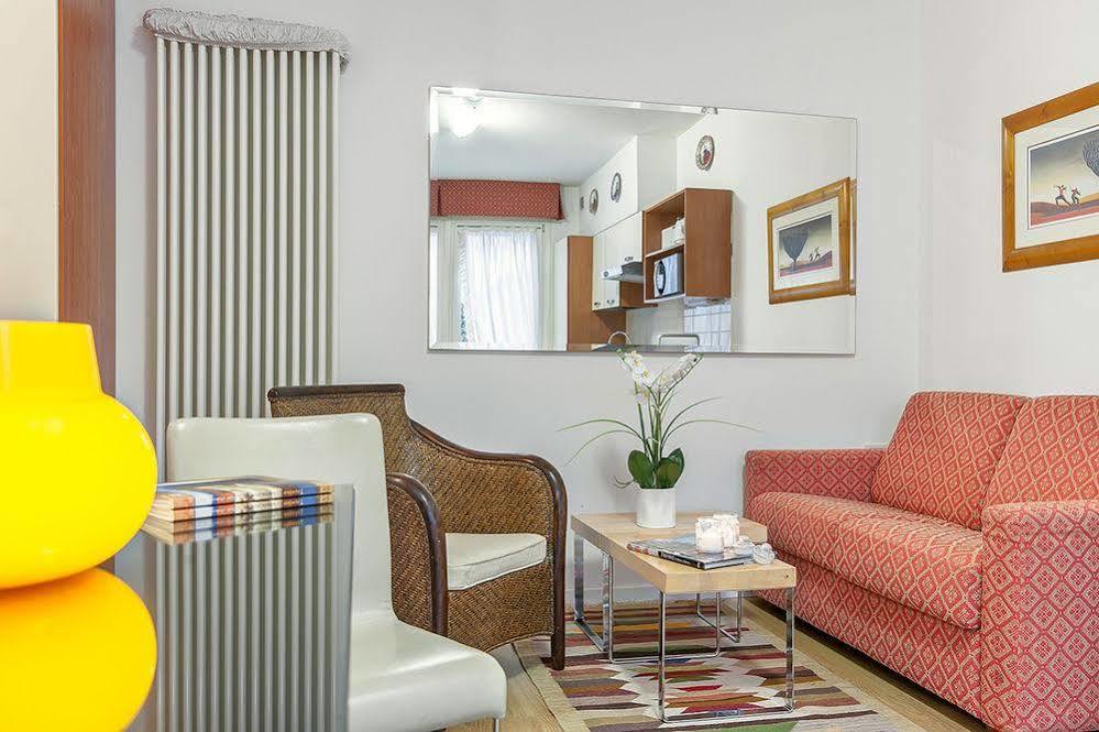 Palazzo Brando - Living Apartments トレヴィーゾ エクステリア 写真