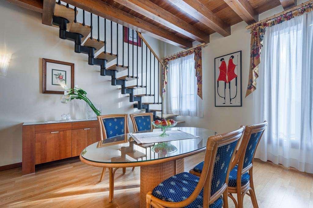 Palazzo Brando - Living Apartments トレヴィーゾ 部屋 写真